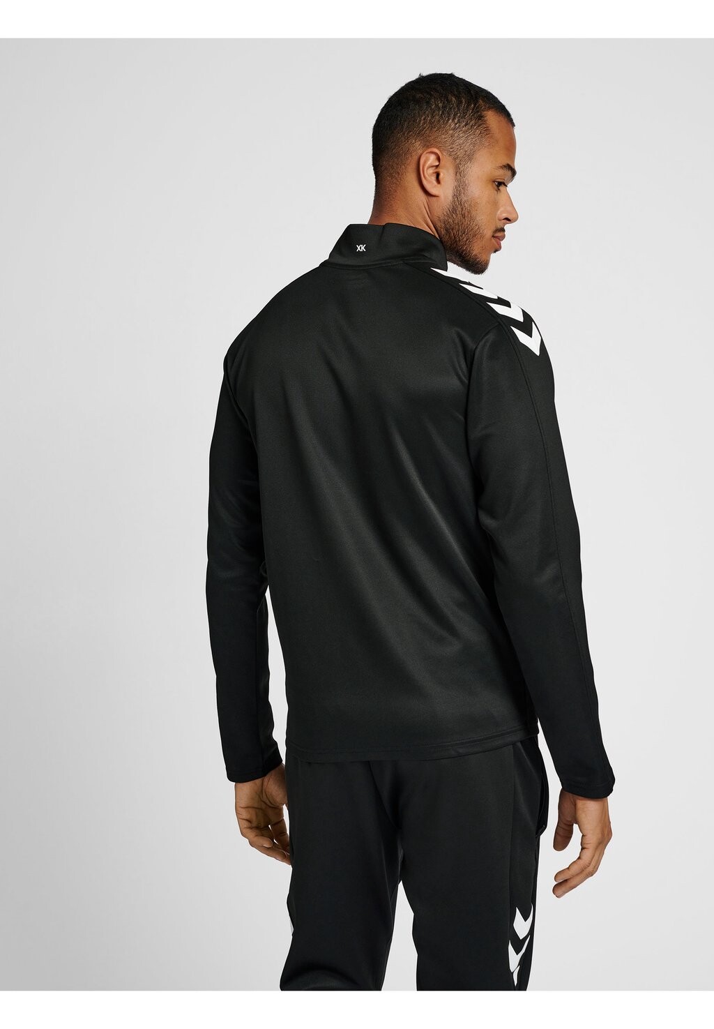 Толстовка CORE Hummel, черный
Толстовка CORE Hummel, черный