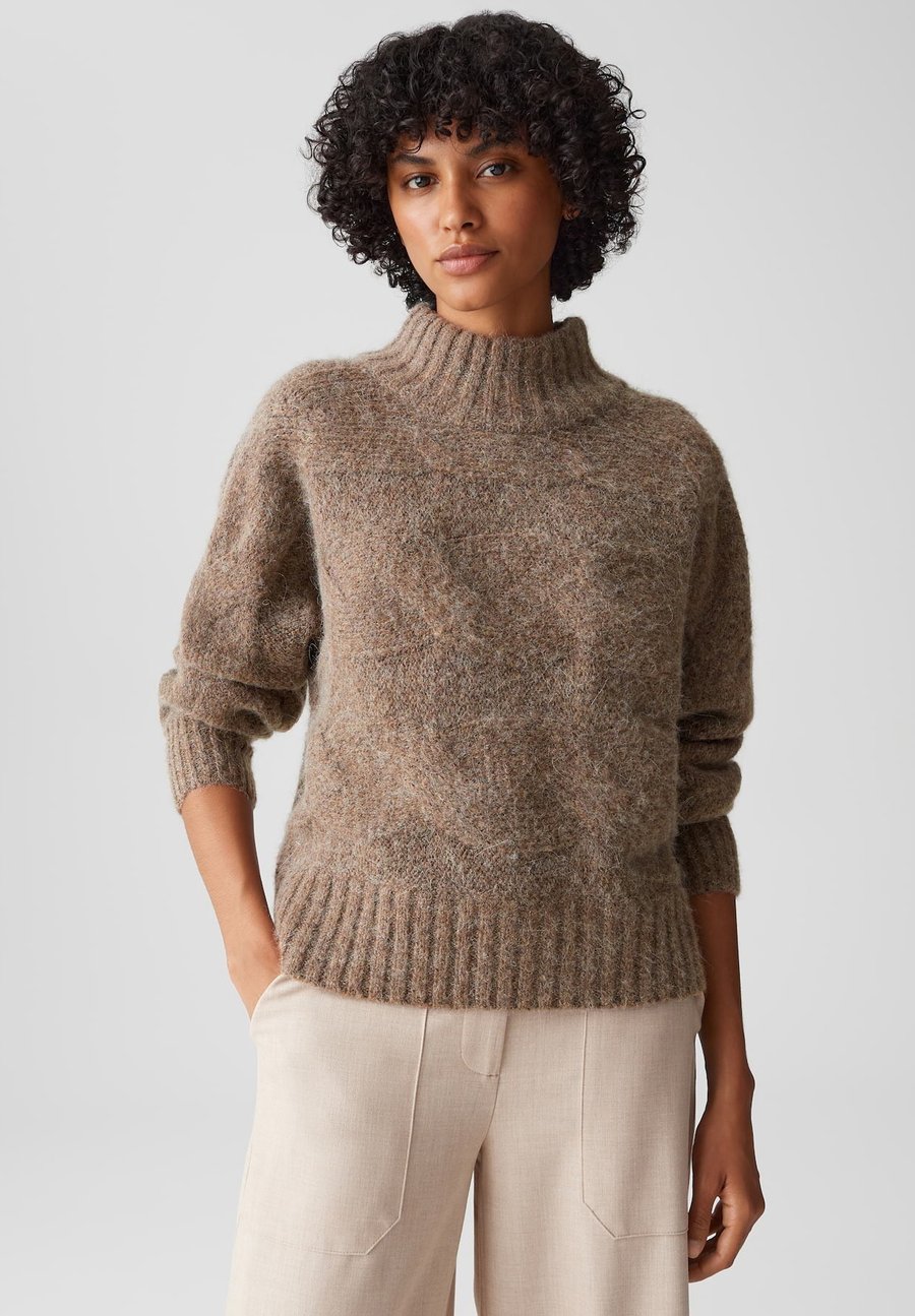 Джемпер OPUS RELAXED BATWING FIT, Cocoa/Brown
Джемпер OPUS RELAXED BATWING FIT, Cocoa/Brown