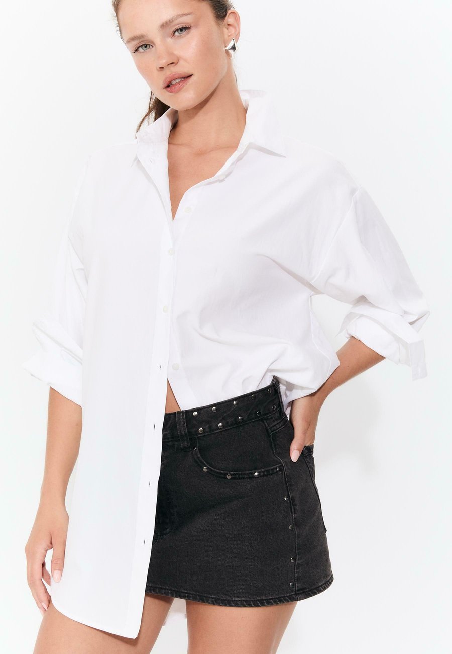 Блуза Stradivarius Button-down blouse, White
Блуза Stradivarius Button-down blouse, White