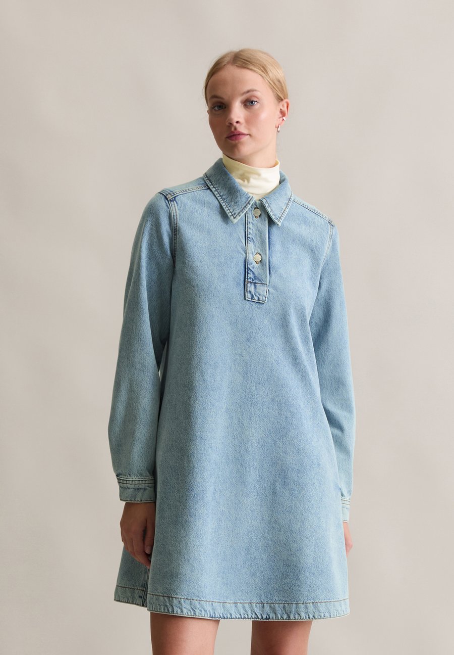 Платье Marc O'Polo DENIM A-SHAPED, MINI LENGTH, Light Blue Multi/Light-Blue Denim
Платье Marc O'Polo DENIM A-SHAPED, MINI LENGTH, Light Blue Multi/Light-Blue Denim
