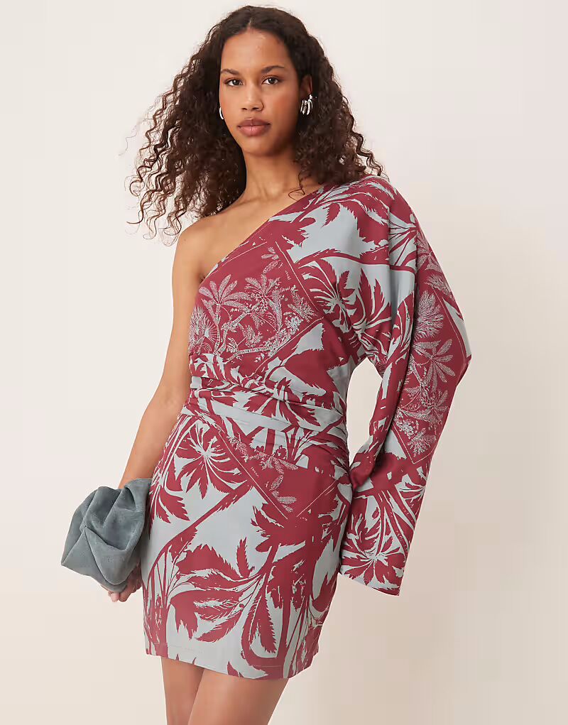 ASOS DESIGN асимметричное мини-платье с одним рукавом и принтом пальм
ASOS DESIGN асимметричное мини-платье с одним рукавом и принтом пальм