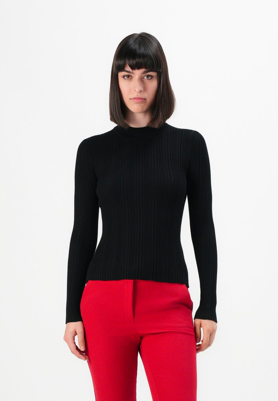 Джемпер HUGO Jumper, Black
Джемпер HUGO Jumper, Black