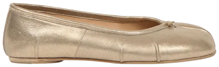 Новая женская балетная рубашка Maison Margiela "Кремово-золотой"
Новая женская балетная рубашка Maison Margiela "Кремово-золотой"