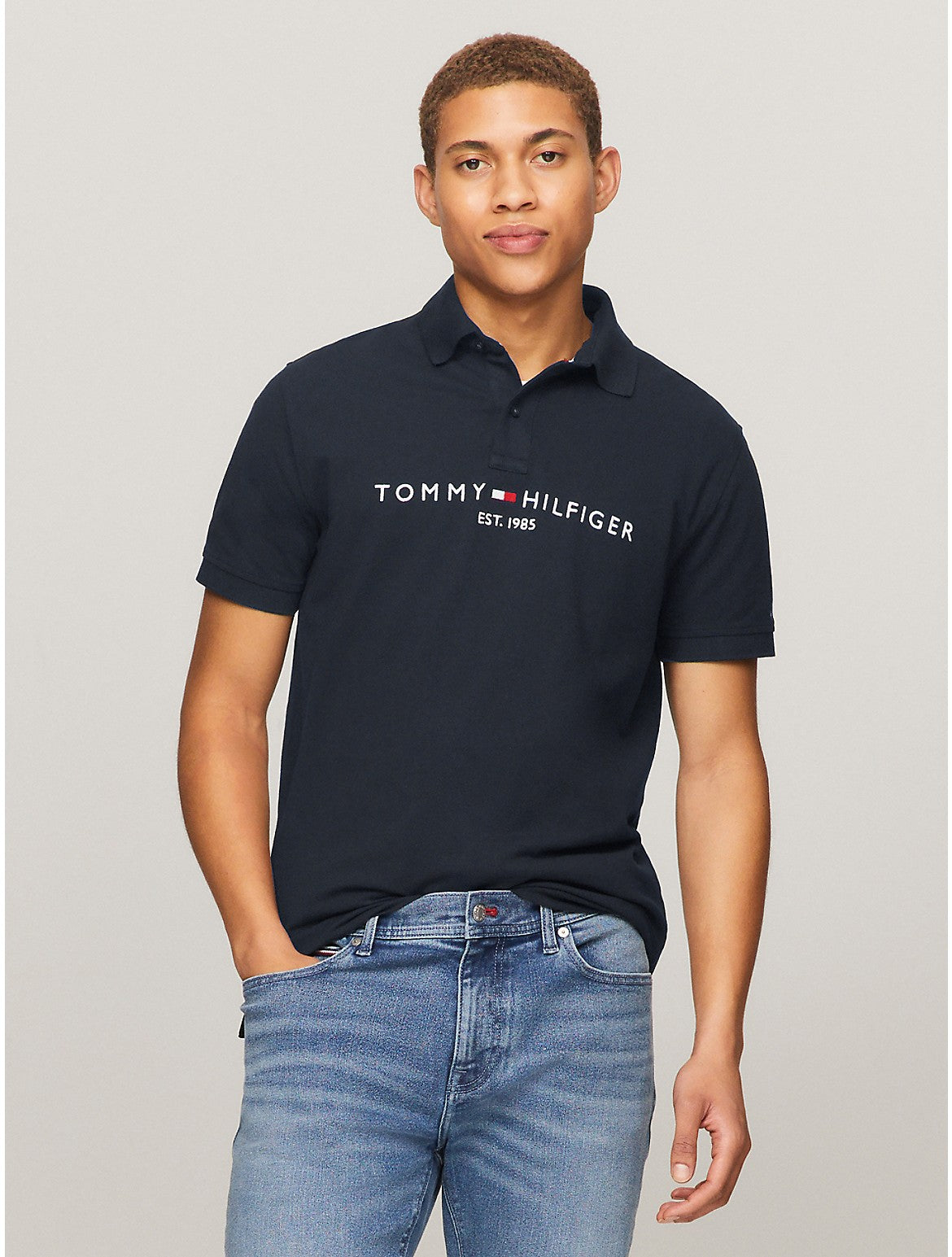 Мужская вышитая рубашка-поло Tommy Hilfiger Tommy Graphic Polo, темно-синий
Мужская вышитая рубашка-поло Tommy Hilfiger Tommy Graphic Polo, темно-синий