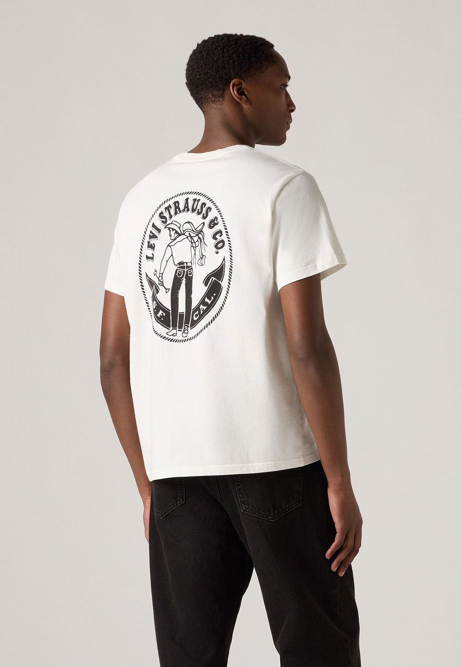 Футболка Levi's RELAXED FIT TEE, Bright White/White
Футболка Levi's RELAXED FIT TEE, Bright White/White