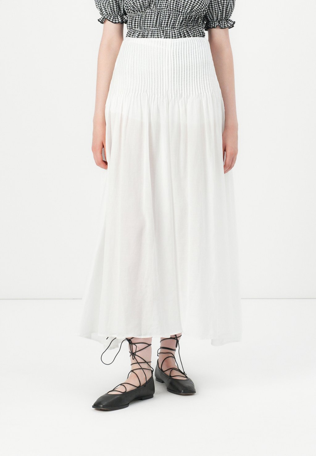 Длинная юбка Weekday, белый
Длинная юбка Weekday, белый