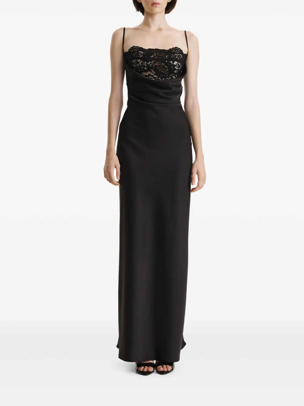 Платье макси с кружевной вставкой 2310 STUDIO, черный
Платье макси с кружевной вставкой 2310 STUDIO, черный