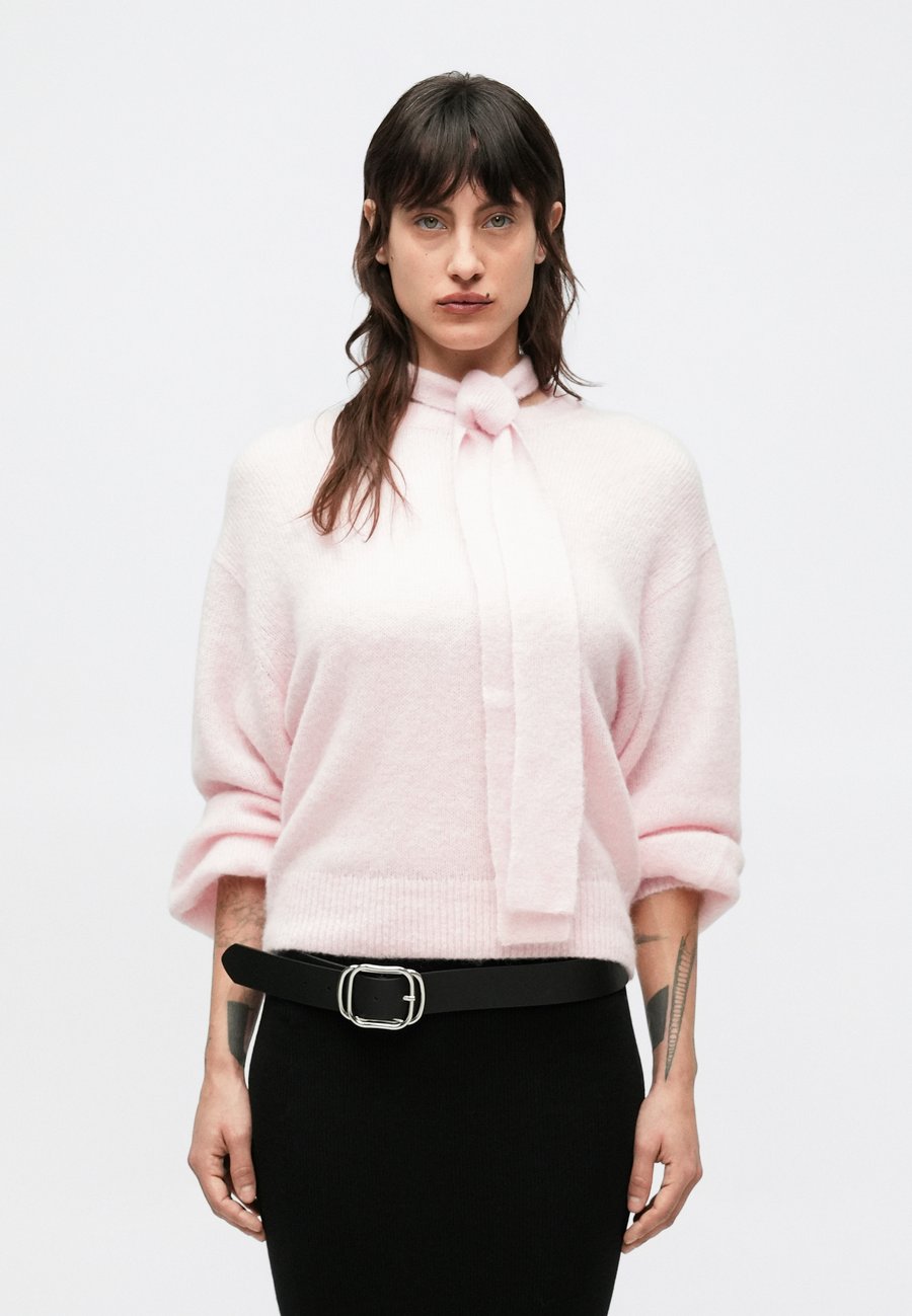 Джемпер DESIGNERS REMIX VERONA SWEATER, Pastel Pink/Light Pink
Джемпер DESIGNERS REMIX VERONA SWEATER, Pastel Pink/Light Pink