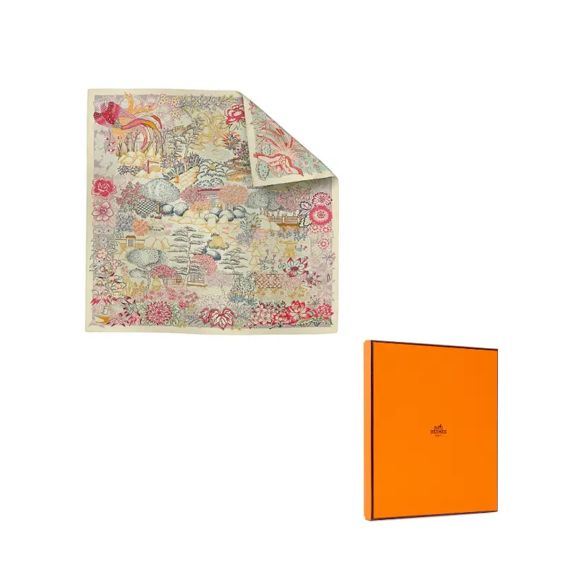 HERMES Шелковый шейный платок, Vanilla
HERMES Шелковый шейный платок, Vanilla