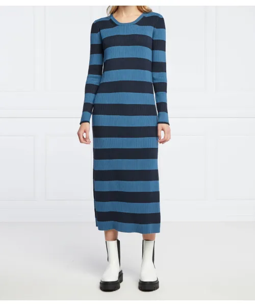 Вязаное платье Pepe Jeans London, синий
Вязаное платье Pepe Jeans London, синий