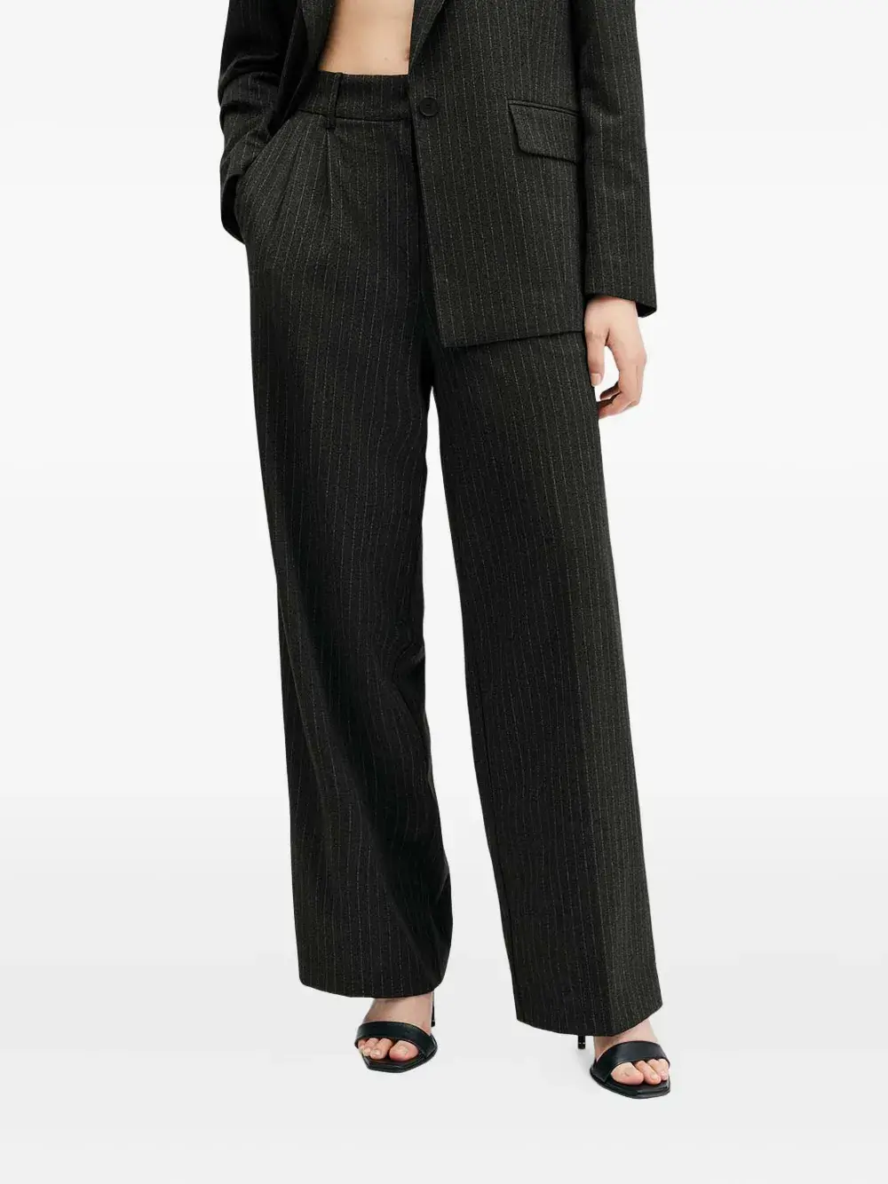 Плиссированные брюки в полоску Averie AllSaints, серый
Плиссированные брюки в полоску Averie AllSaints, серый