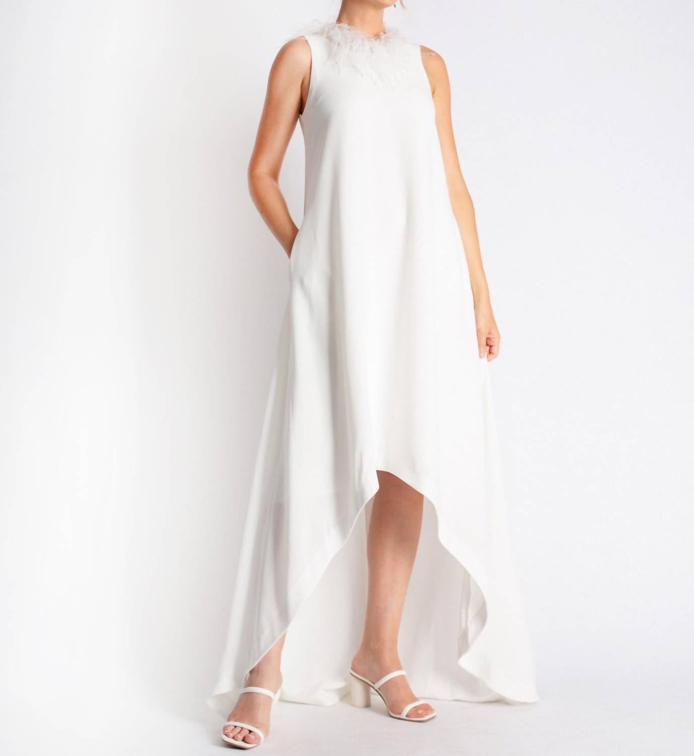 Женское рыжее платье цвета слоновой кости Camilyn Beth
Женское рыжее платье цвета слоновой кости Camilyn Beth