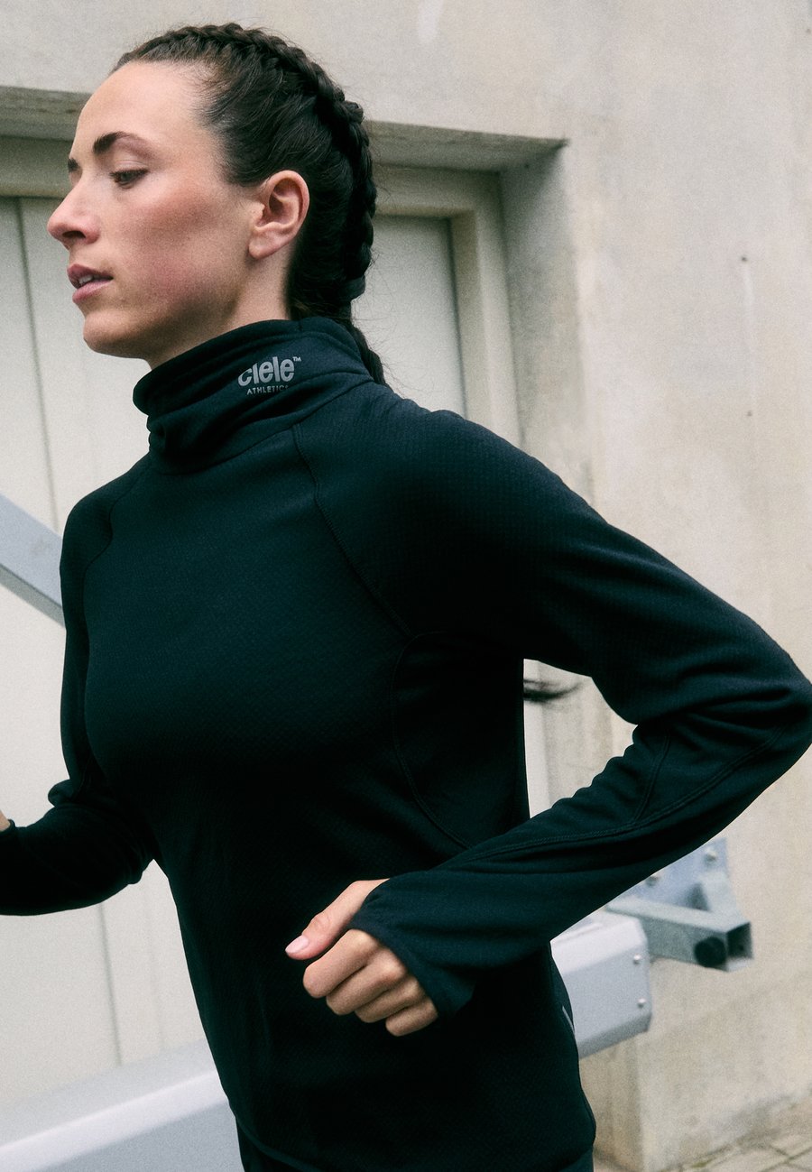 Топ Ciele IBTHOODY, Shadowcast/Black
Топ Ciele IBTHOODY, Shadowcast/Black