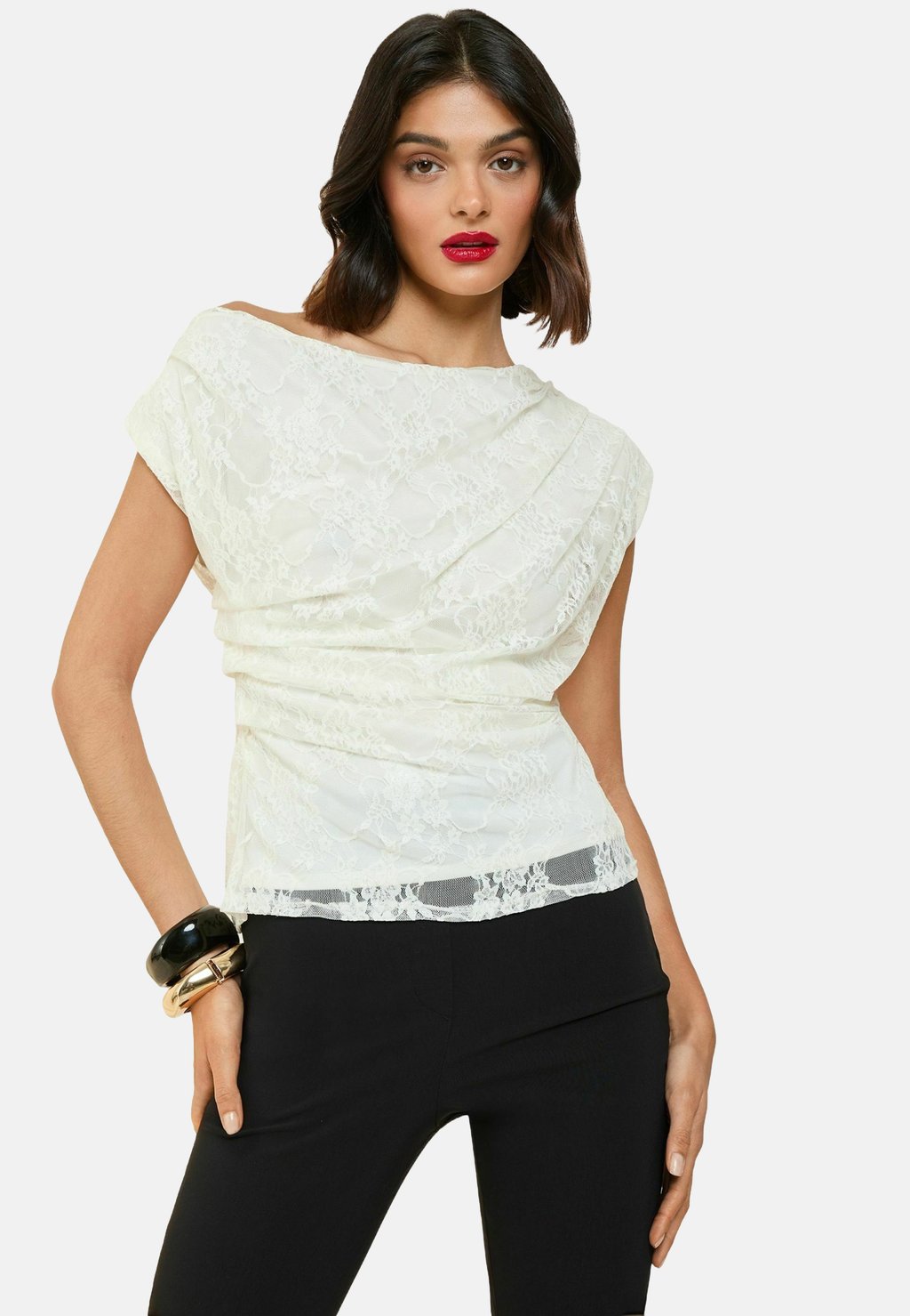 Блуза REGULAR FIT Friends Like These, бежевый
Блуза REGULAR FIT Friends Like These, бежевый