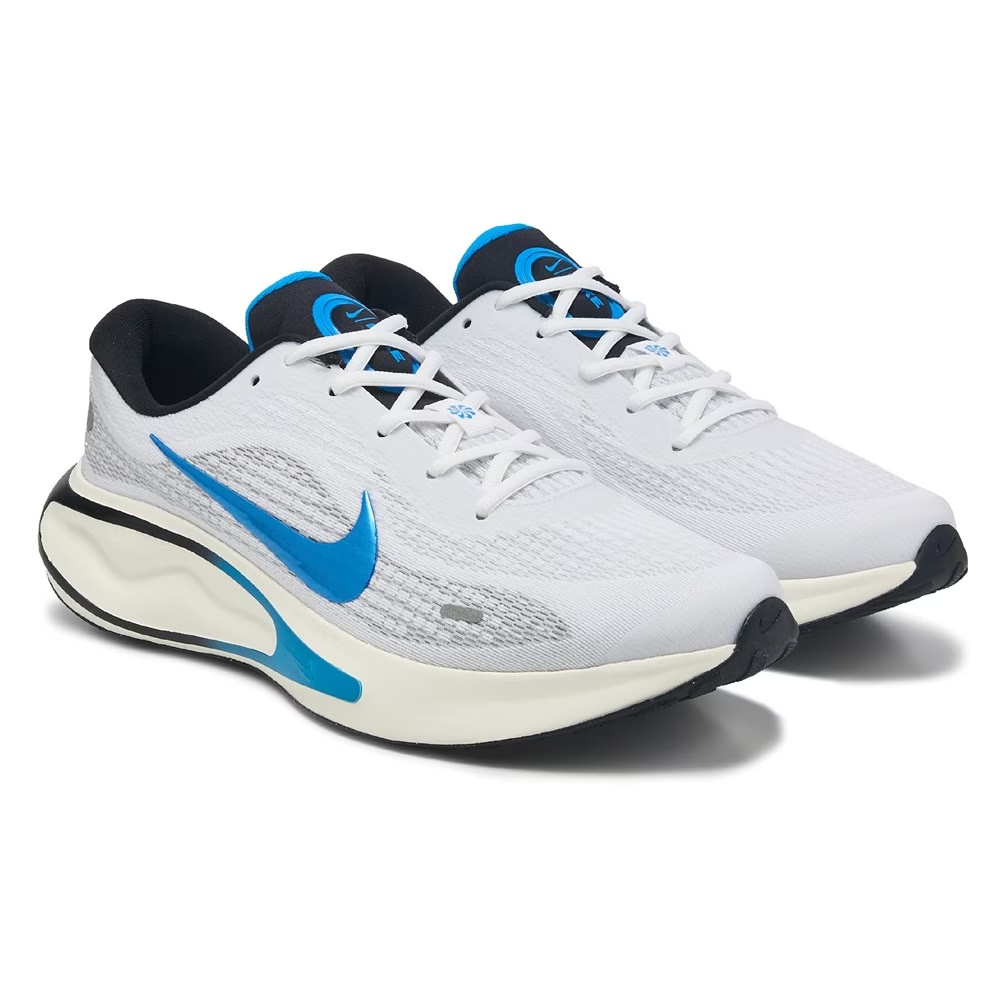 Кроссовки для бега Journey run Nike, white/photo blue/black
Кроссовки для бега Journey run Nike, white/photo blue/black