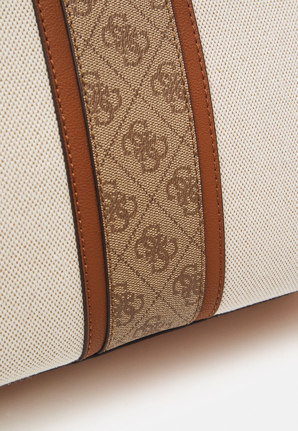 Большая сумка KERIMA Guess, бежевый
Большая сумка KERIMA Guess, бежевый