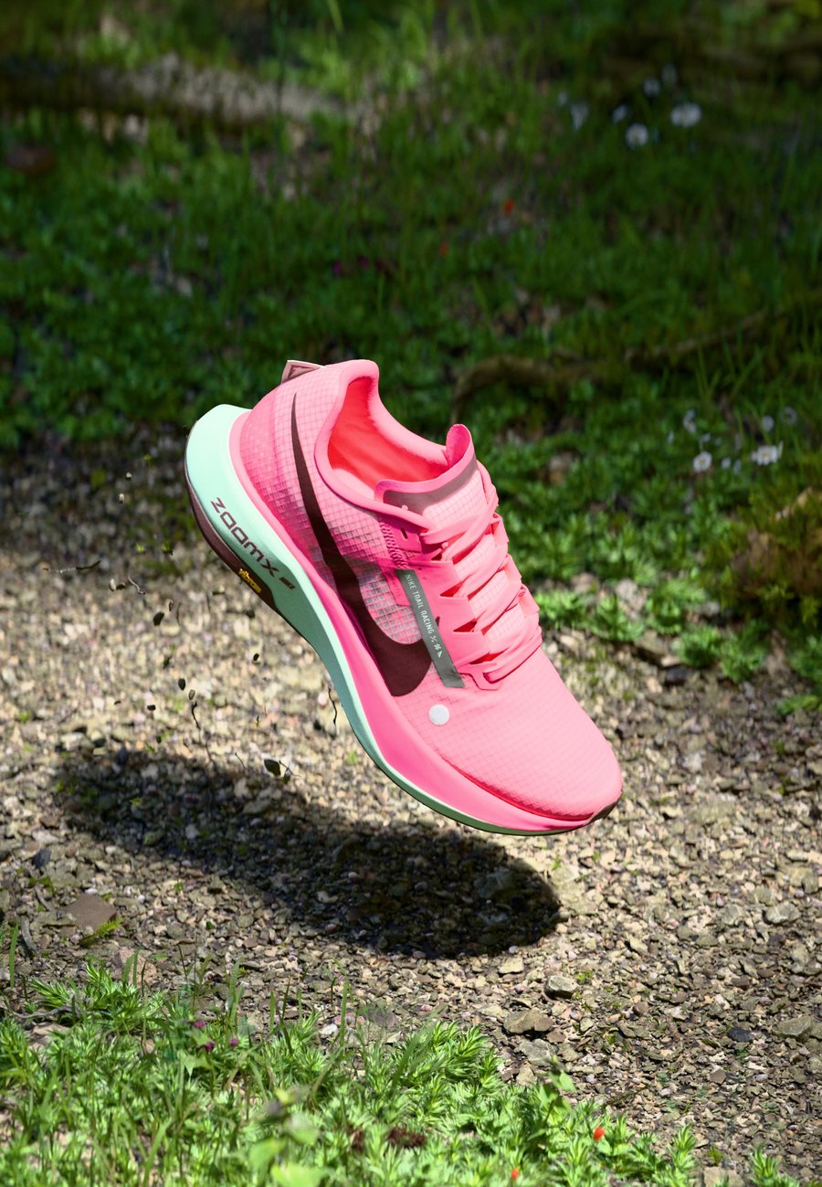 Кроссовки Nike Performance ZOOMX ULTRAFLY, Hyper Pink/Burgundy Crush/Mint Foam/Pink
Кроссовки Nike Performance ZOOMX ULTRAFLY, Hyper Pink/Burgundy Crush/Mint Foam/Pink