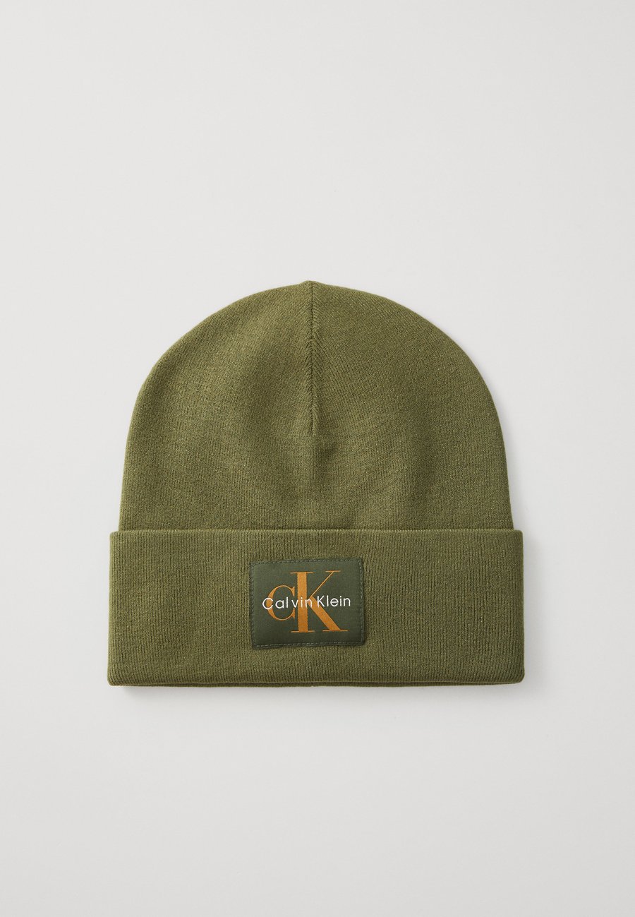 Шапка Calvin Klein MONOLOGO PATCH UNISEX, Thyme/Green
Шапка Calvin Klein MONOLOGO PATCH UNISEX, Thyme/Green