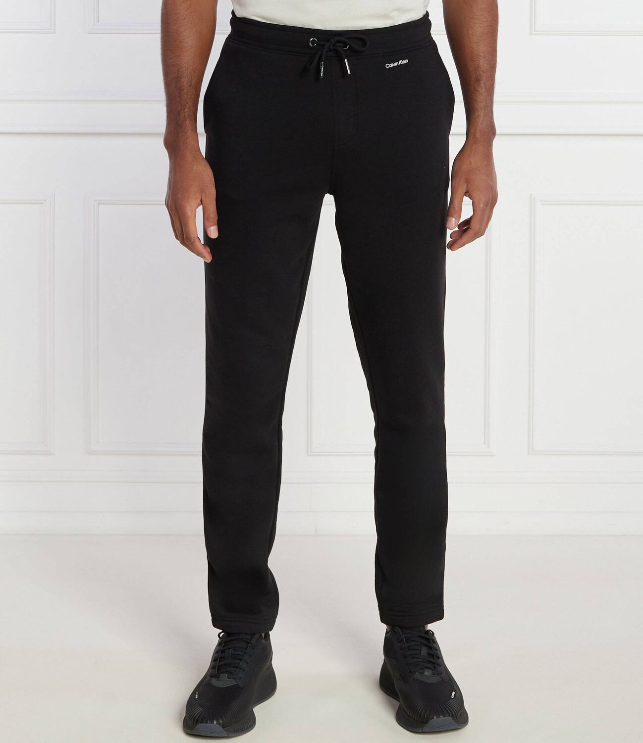 Спортивные брюки Calvin Klein Comfort fit, черный
Спортивные брюки Calvin Klein Comfort fit, черный