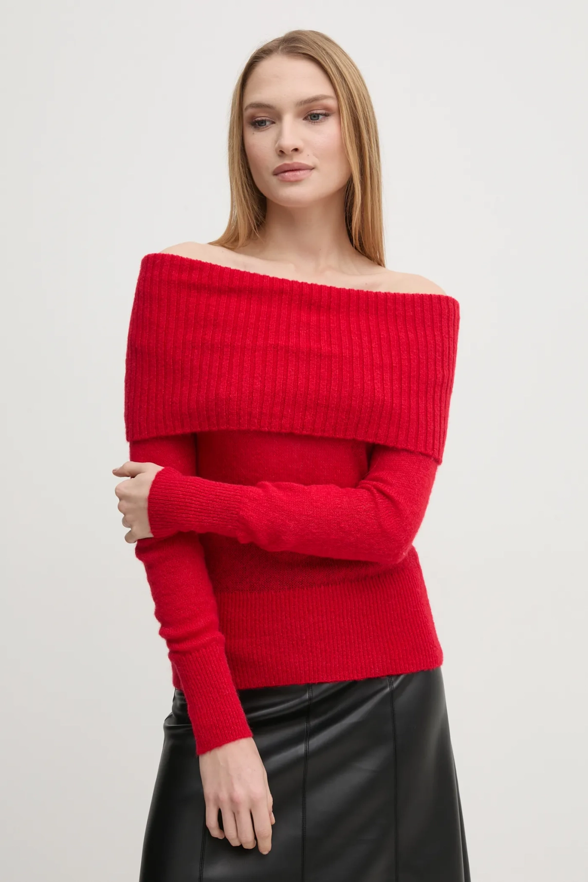 Свитер из смесовой шерсти Sisley, красный
Свитер из смесовой шерсти Sisley, красный