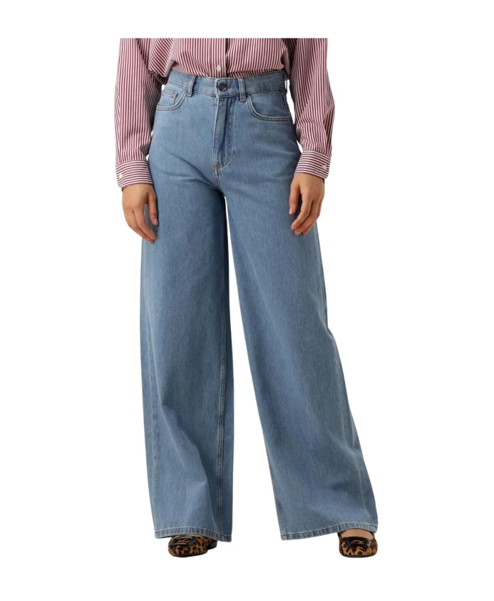 Джинсы Бильбао женские. Vanessa Bruno, синий
Джинсы Бильбао женские. Vanessa Bruno, синий