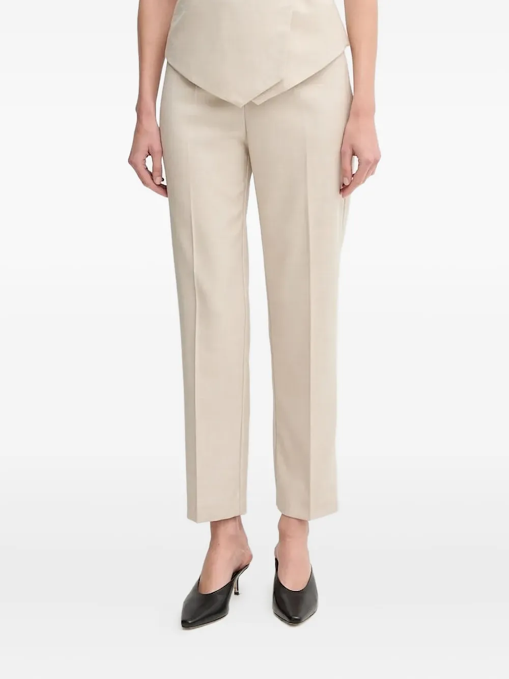 Брюки с запахом спереди и вытачками Sandro Ferrone, нейтральный
Брюки с запахом спереди и вытачками Sandro Ferrone, нейтральный