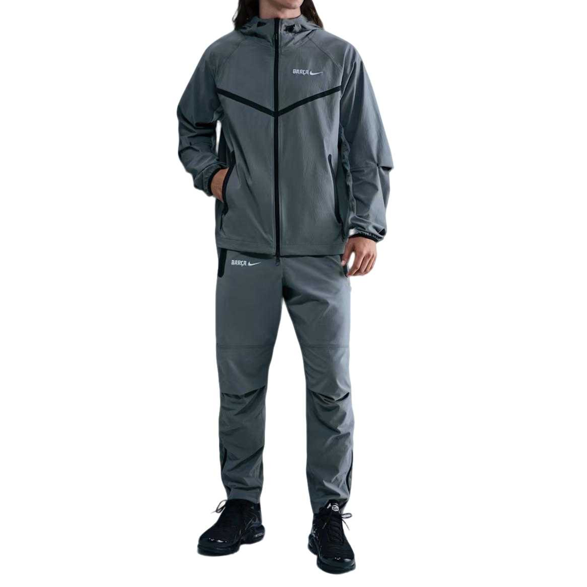 Tech Windrunner мужская футбольная куртка-бомбер на молнии от Fc Barcelona Nike, smoke серый/светло smoke серый/светло smoke серый
Tech Windrunner мужская футбольная куртка-бомбер на молнии от Fc Barcelona Nike, smoke серый/светло smoke серый/светло smoke серый