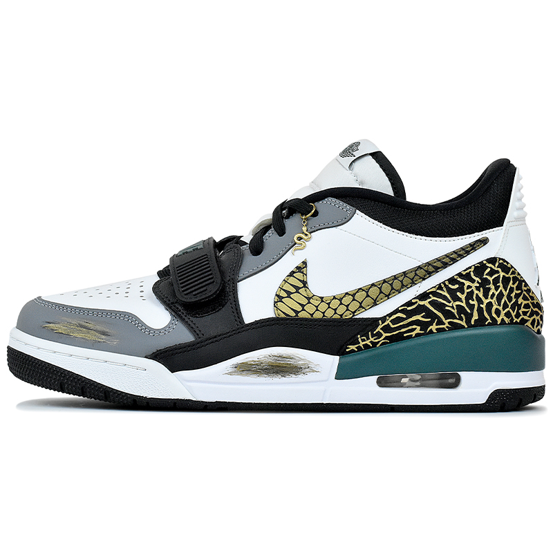 Jordan Легкие баскетбольные кроссовки Legacy 312 с устойчивостью к истиранию, мужские, черный белый серый
Jordan Легкие баскетбольные кроссовки Legacy 312 с устойчивостью к истиранию, мужские, черный белый серый