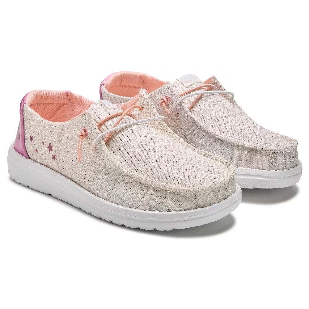 Детская туфля-слипон Wendy для малышей/больших детей Heydude, silver star metallic
Детская туфля-слипон Wendy для малышей/больших детей Heydude, silver star metallic