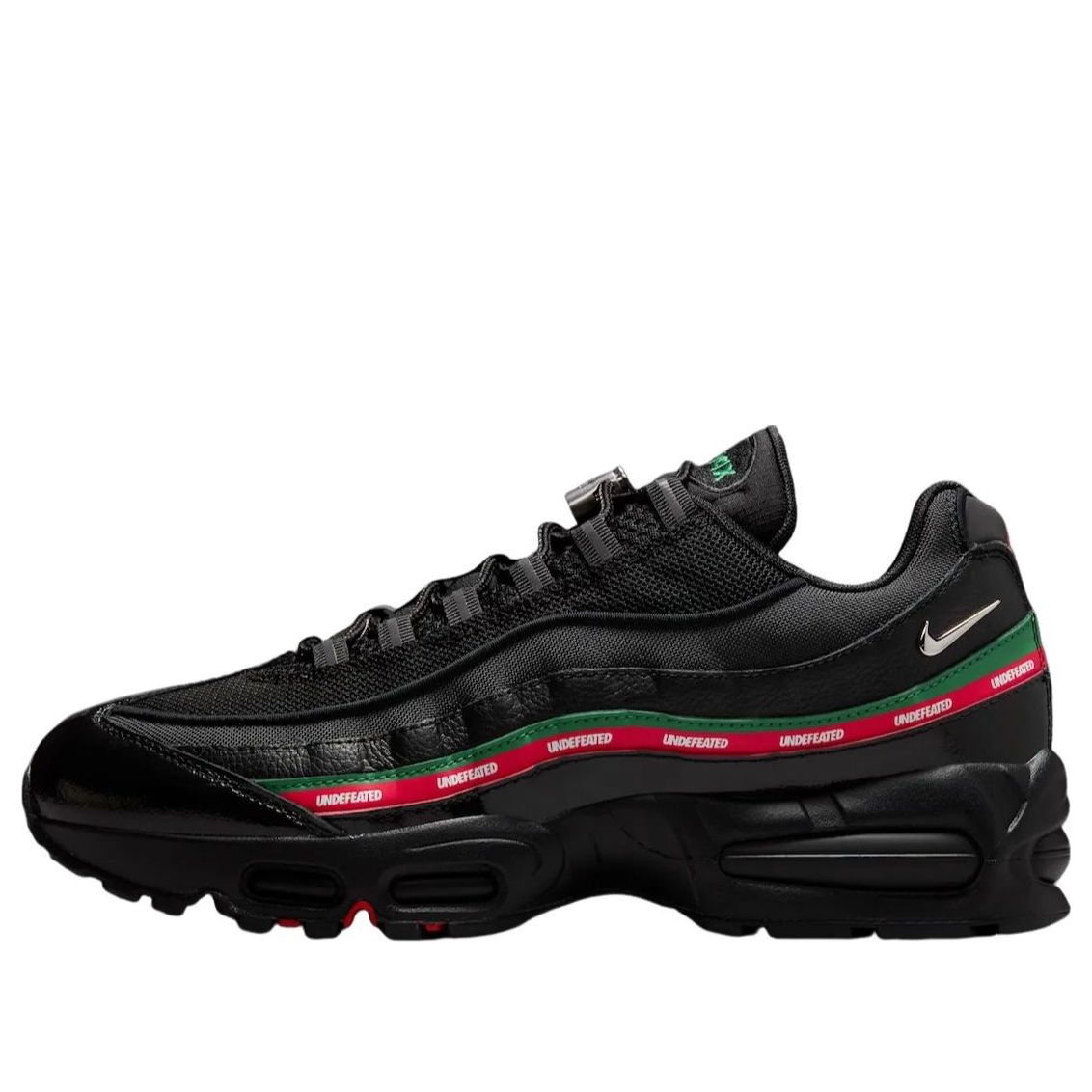 Кроссовки Nike x Undefeated Air Max 95 'Black Metallic Silver'
Кроссовки Nike x Undefeated Air Max 95 'Black Metallic Silver'