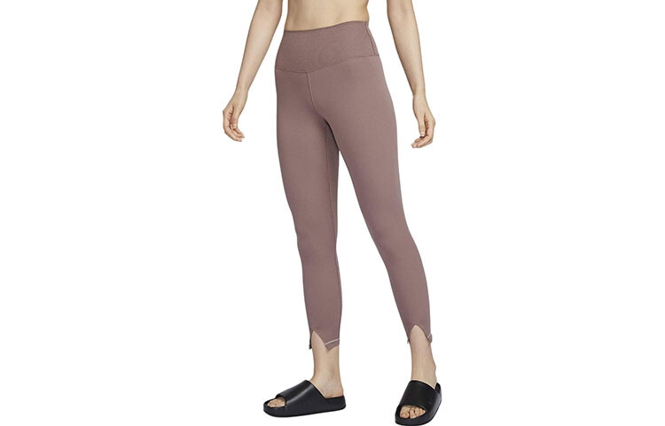 Спортивные брюки женские Smokey Mauve Nike
Спортивные брюки женские Smokey Mauve Nike