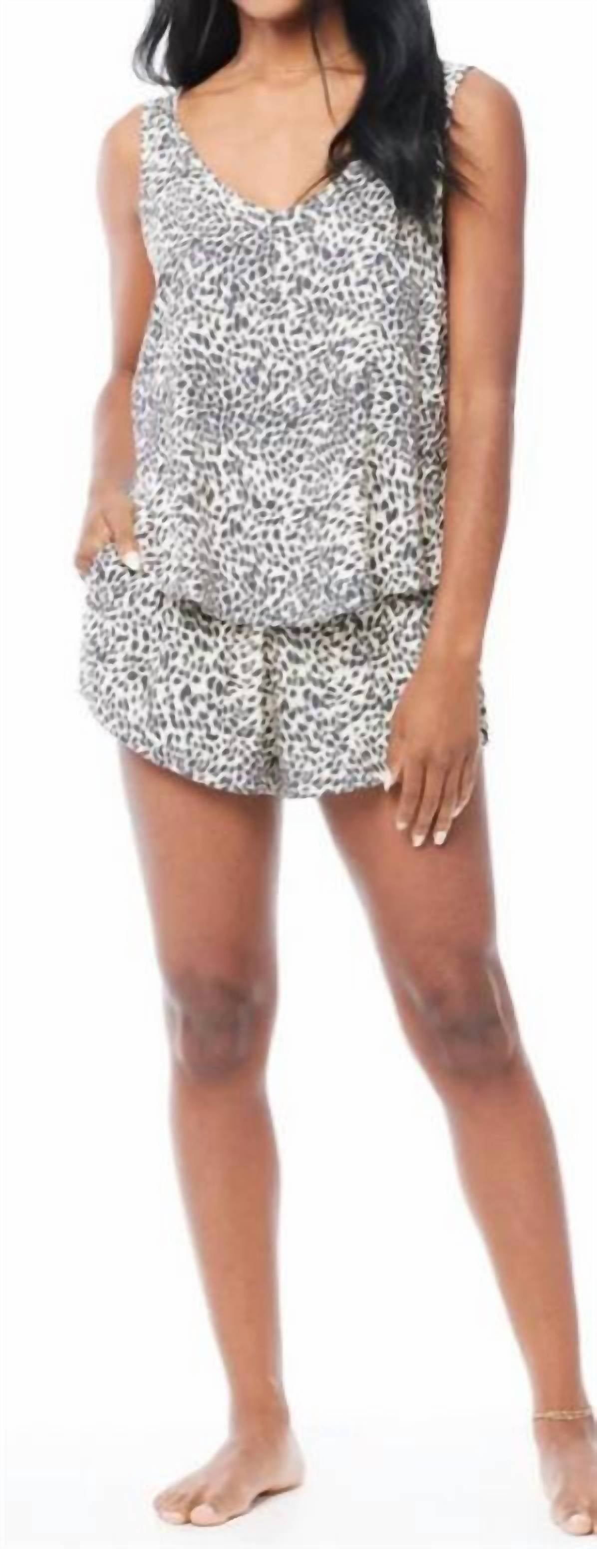 Комплект для отдыха майка/шорты с принтом животных в ванильном цвете Saltwater Luxe, цвет vanilla
Комплект для отдыха майка/шорты с принтом животных в ванильном цвете Saltwater Luxe, цвет vanilla