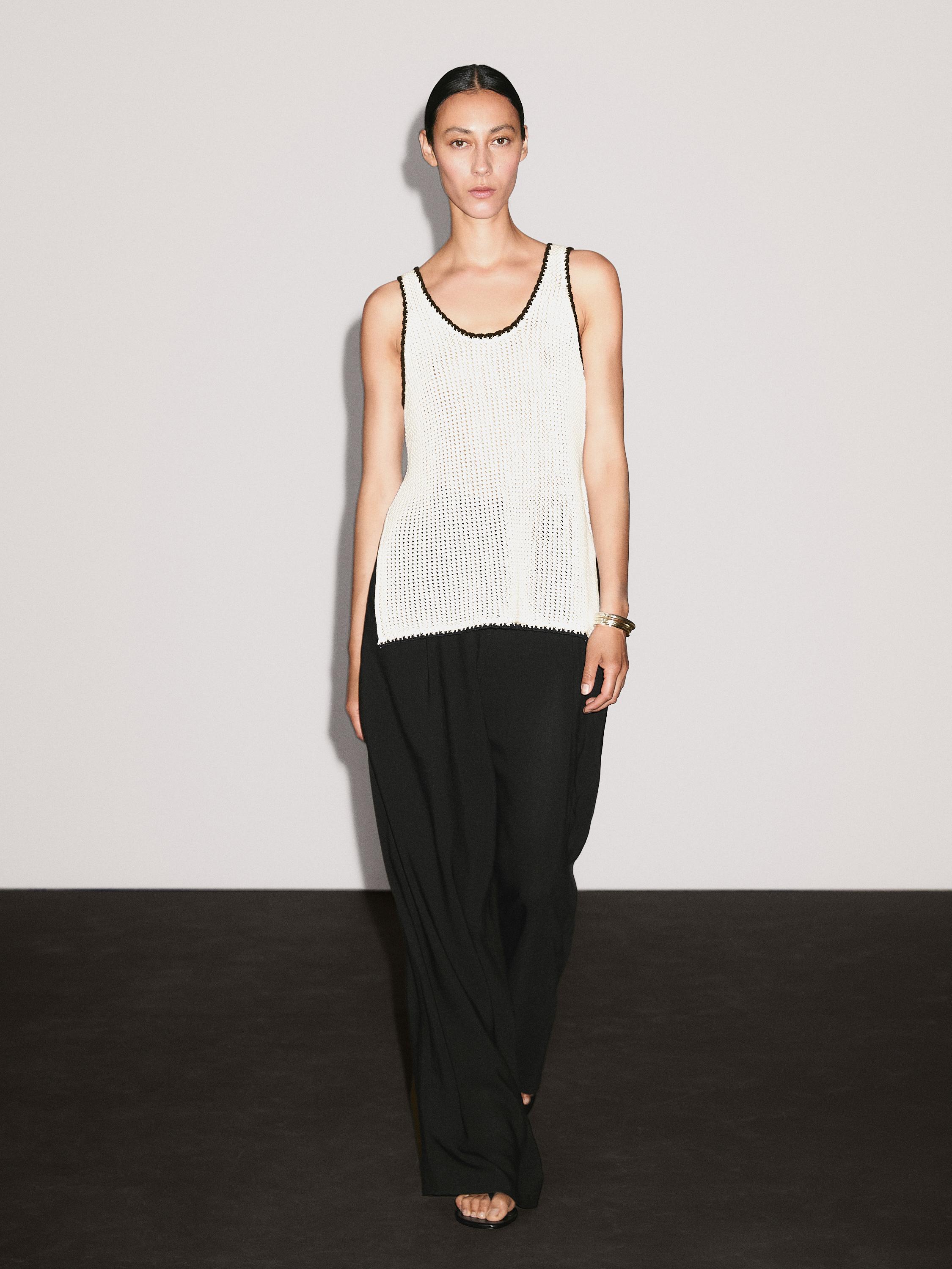 Топ с бретельками крючком из 100% хлопка Massimo Dutti, кремовый
Топ с бретельками крючком из 100% хлопка Massimo Dutti, кремовый