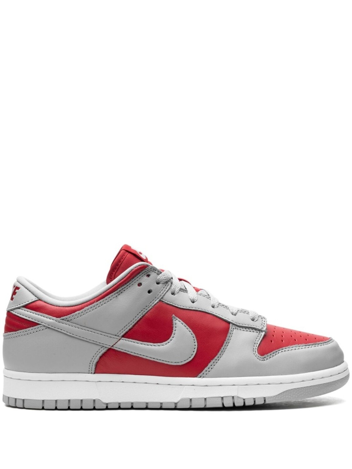 Nike кроссовки Dunk Low QS CO.JP Reverse Ultraman (2024), серый
Nike кроссовки Dunk Low QS CO.JP Reverse Ultraman (2024), серый