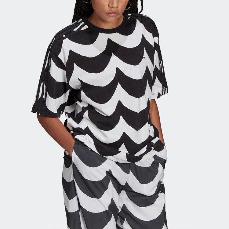 Футболка женская черная/белая Adidas Originals, Черный, Футболка женская черная/белая Adidas Originals
Футболка женская черная/белая Adidas Originals, Черный, Футболка женская черная/белая Adidas Originals