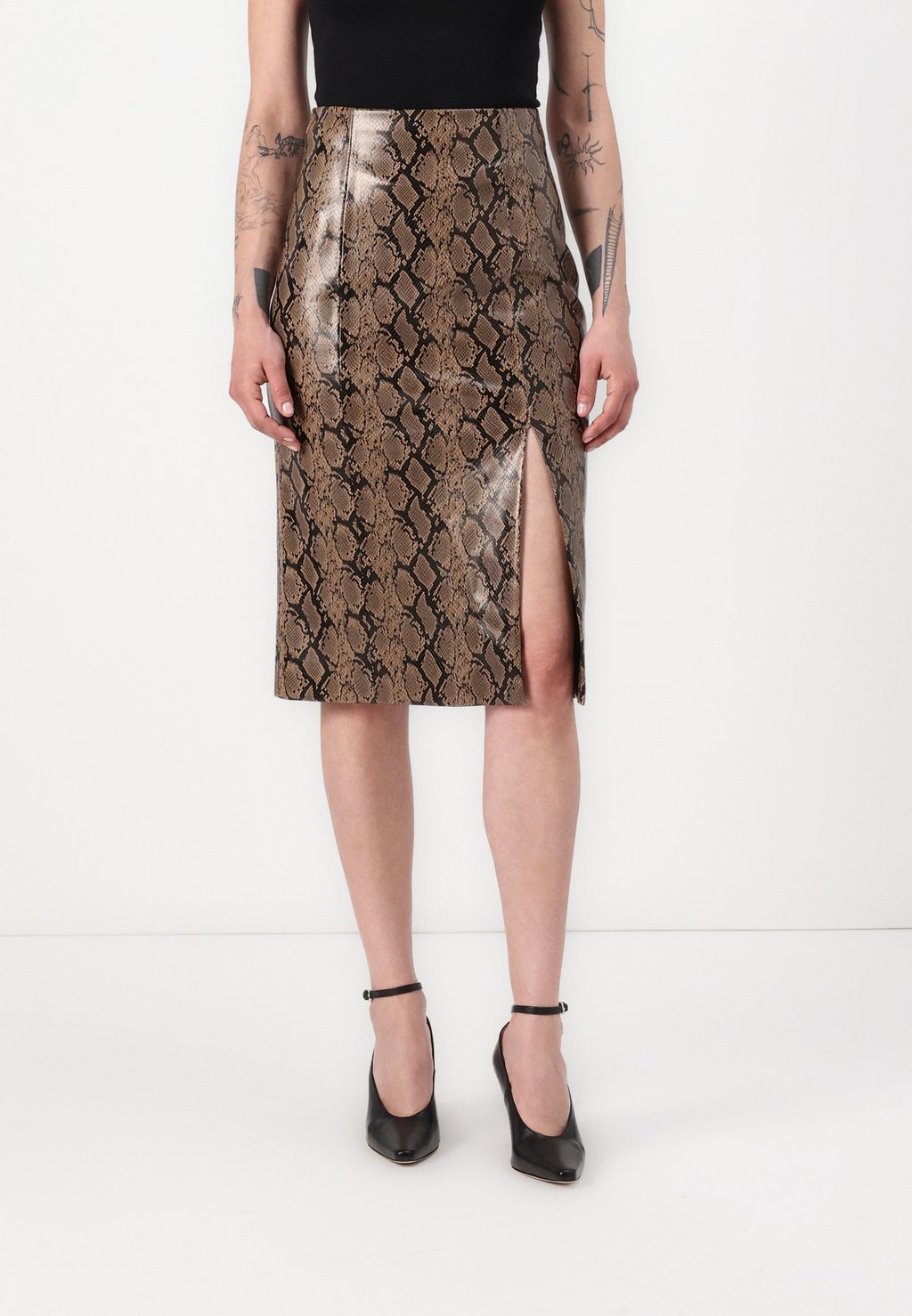 Юбка-карандаш ROPINA HUGO, коричневый
Юбка-карандаш ROPINA HUGO, коричневый