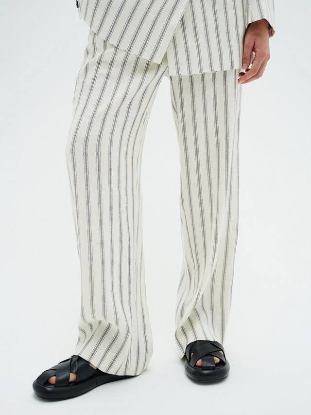 Брюки в тонкую полоску quin InWear, белый/разноцветный
Брюки в тонкую полоску quin InWear, белый/разноцветный