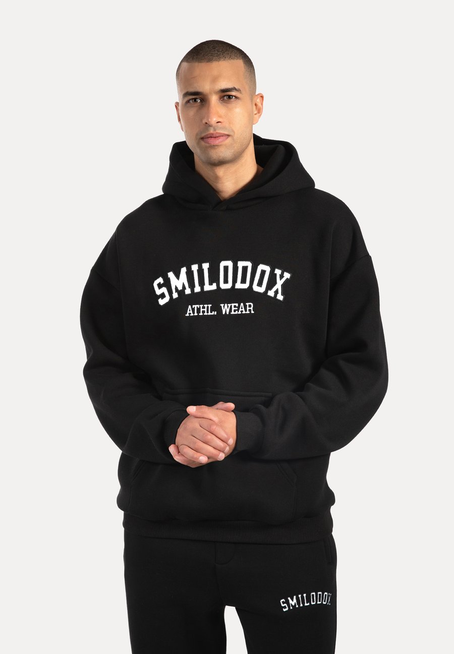 Худи Smilodox CASUAL LOGO KAYSON, Schwarz/Black, Черный, Худи Smilodox CASUAL LOGO KAYSON, Schwarz/Black
Худи Smilodox CASUAL LOGO KAYSON, Schwarz/Black, Черный, Худи Smilodox CASUAL LOGO KAYSON, Schwarz/Black
