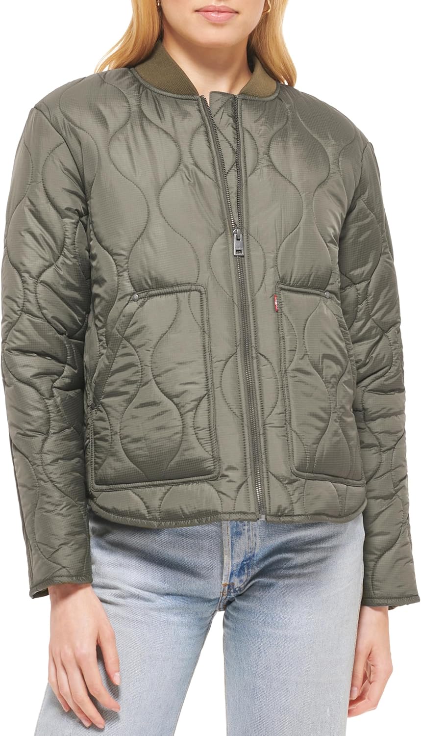 Женская стеганая куртка Levi's Onion Quilted Liner Jacket, Sage
Женская стеганая куртка Levi's Onion Quilted Liner Jacket, Sage