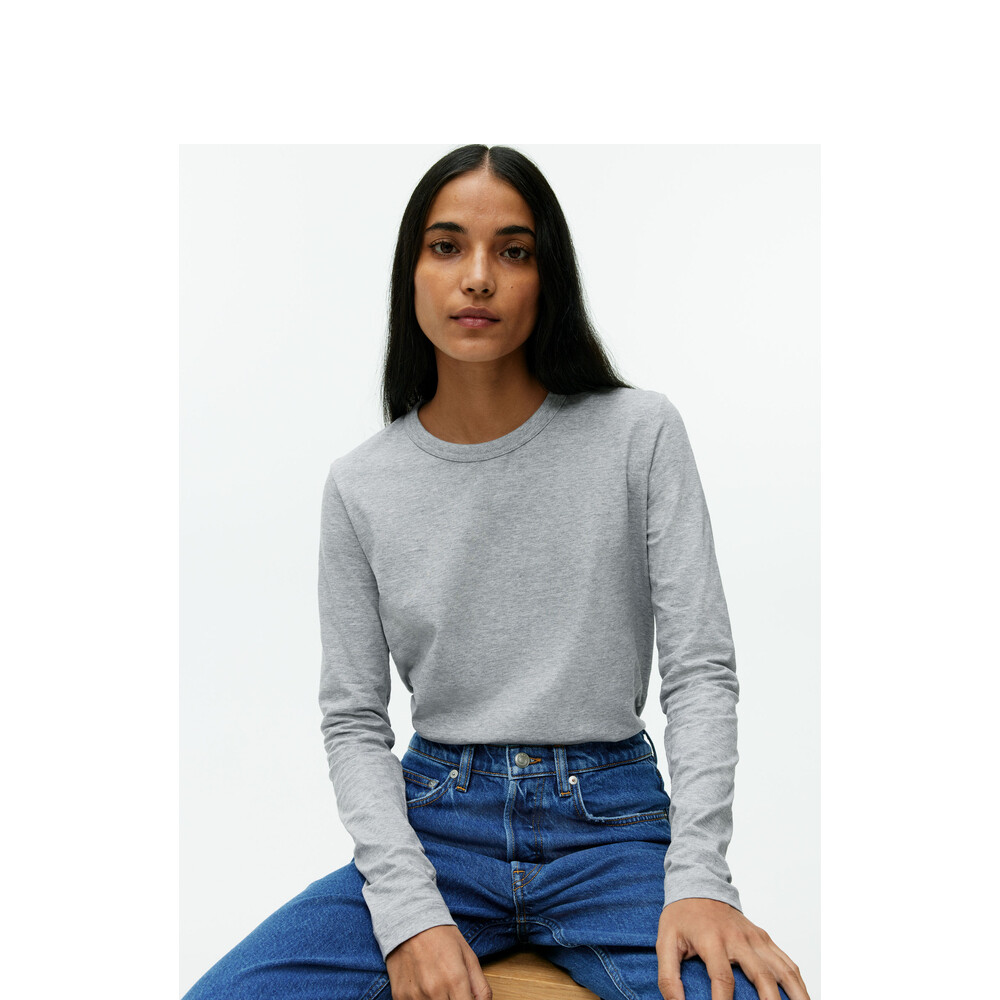 Футболка женская Arket с круглым вырезом, серый
Футболка женская Arket с круглым вырезом, серый