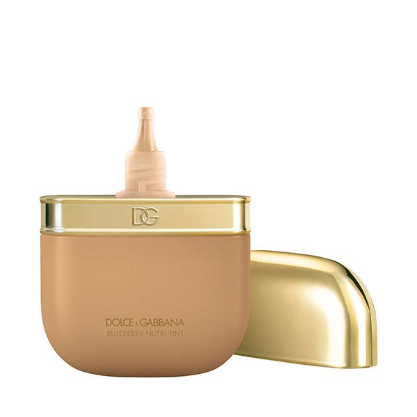 Тональный крем с естественным финишем DOLCE & GABBANA Blueberry Nutri Tint, 16N
Тональный крем с естественным финишем DOLCE & GABBANA Blueberry Nutri Tint, 16N