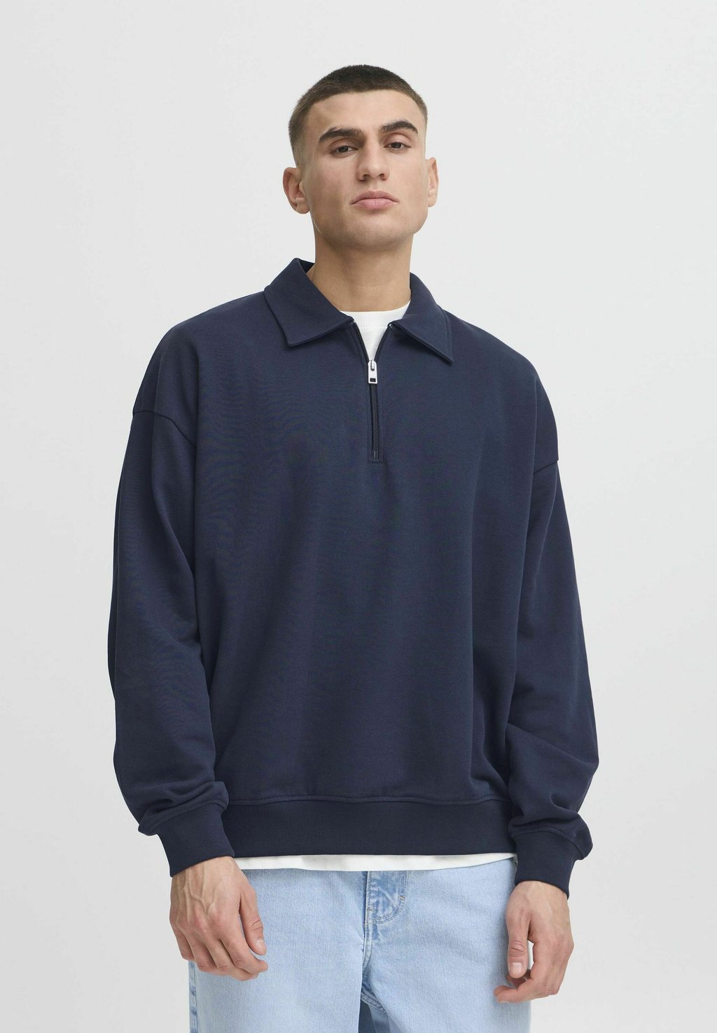 Толстовка OWNEY Solid, синий
Толстовка OWNEY Solid, синий