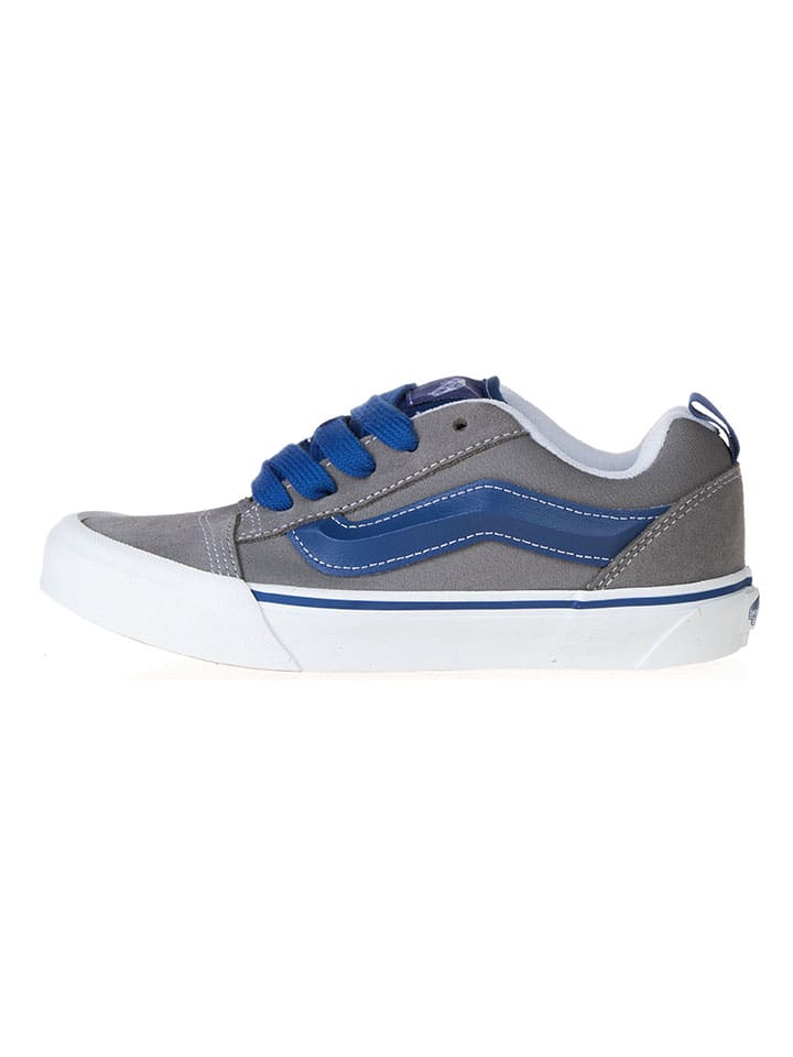 Низкие кроссовки Vans 
Низкие кроссовки Vans