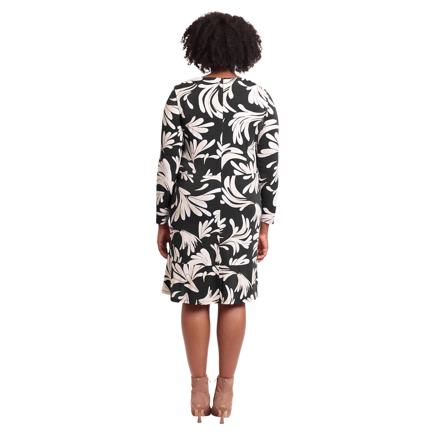 Платье больших размеров с оборкой по бокам London Times London Times
Платье больших размеров с оборкой по бокам London Times London Times