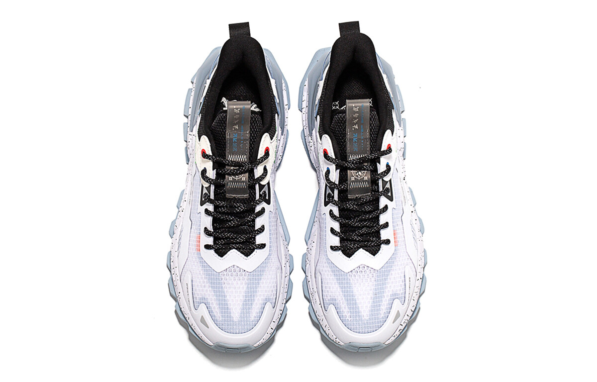 Мужские массивные кроссовки XTEP Shanhai Collection 
Мужские массивные кроссовки XTEP Shanhai Collection