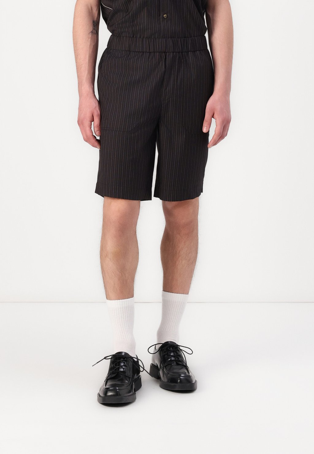 Шорты SPECS HONOR Bruuns Bazaar, черный
Шорты SPECS HONOR Bruuns Bazaar, черный