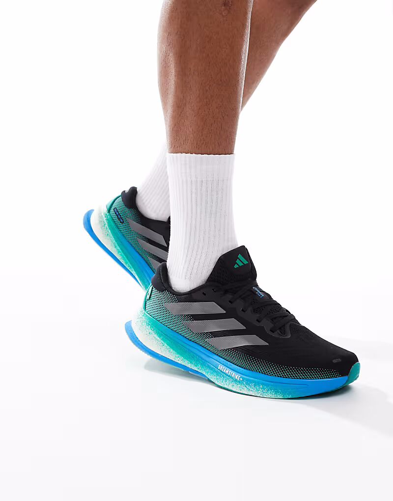 Кроссовки для бега Adidas performance Supernova rise 2 черного и синего цвета
Кроссовки для бега Adidas performance Supernova rise 2 черного и синего цвета