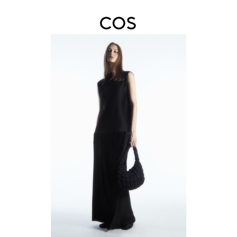 Брюки женские Cos со складками, темно - синий
Брюки женские Cos со складками, темно - синий