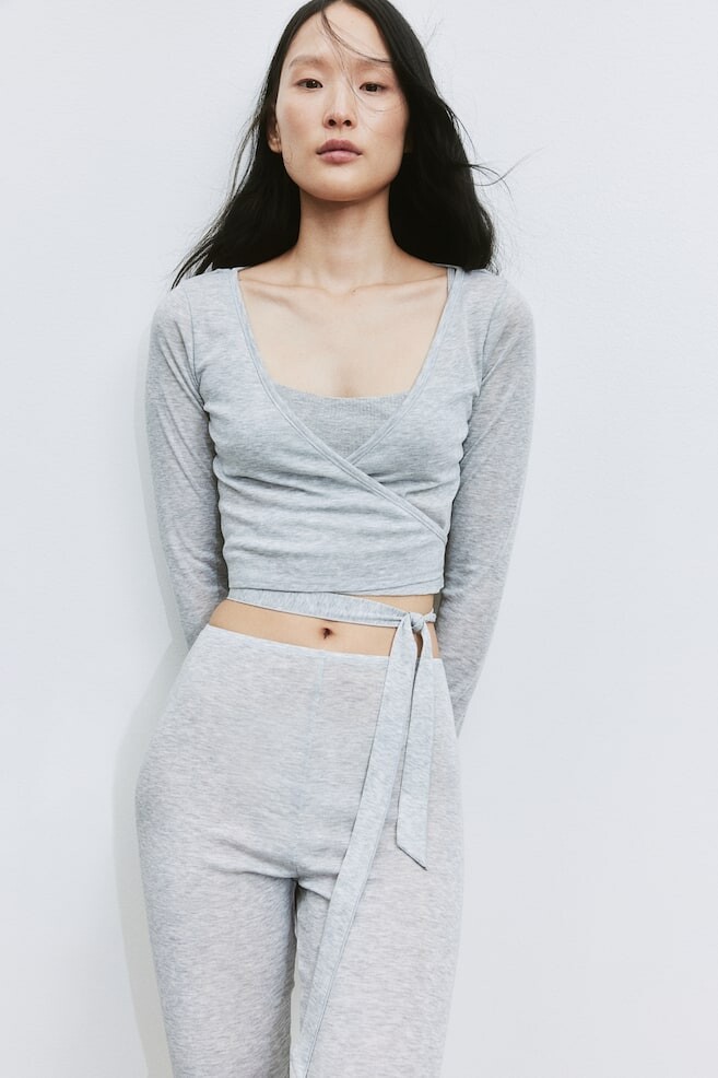 Кардиган с завязками H&M, серый
Кардиган с завязками H&M, серый