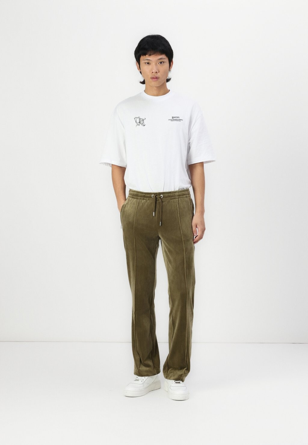 Спортивные брюки DIAMANTE TRACKPANTS UNISEX Juicy Couture, оливковый
Спортивные брюки DIAMANTE TRACKPANTS UNISEX Juicy Couture, оливковый